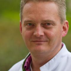 Dr. G.B.C. Vasbinder - Radioloog
