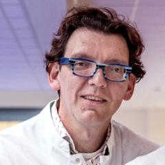 Dr. J.A. van Essen - Chirurg