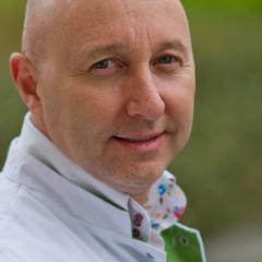 Drs. P.M.L. Veekmans - Radioloog